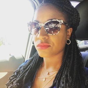 Meet your Posher, Angie